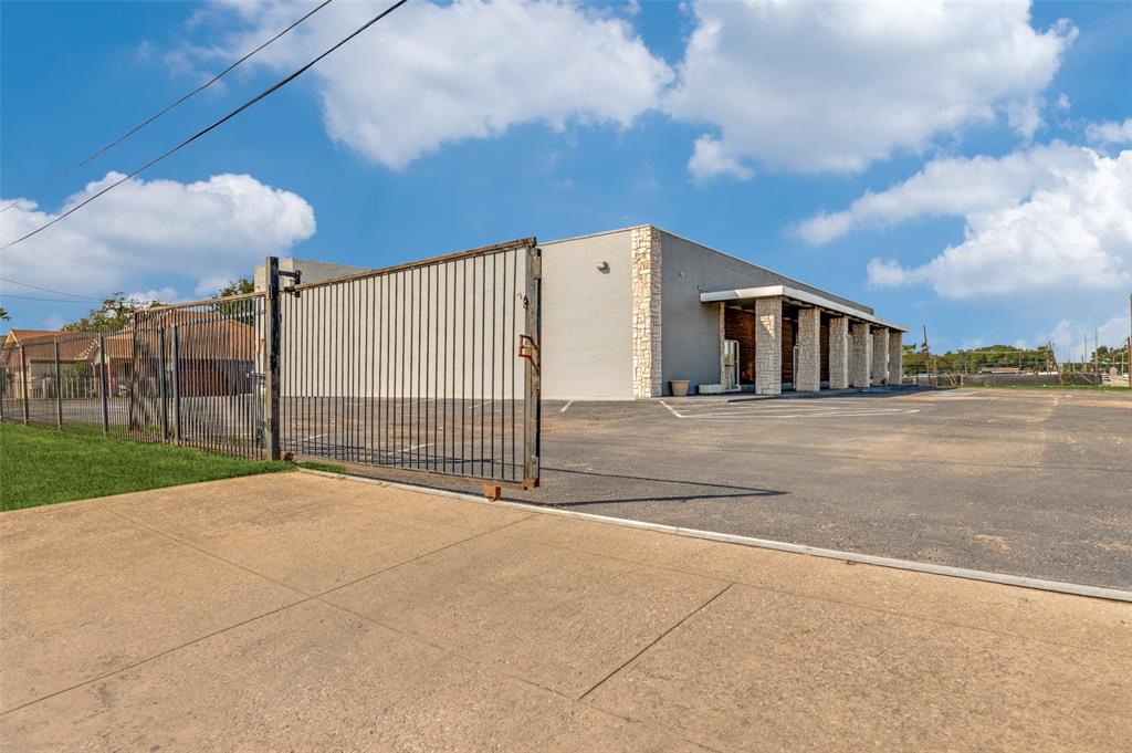 3407 N Westmoreland Road