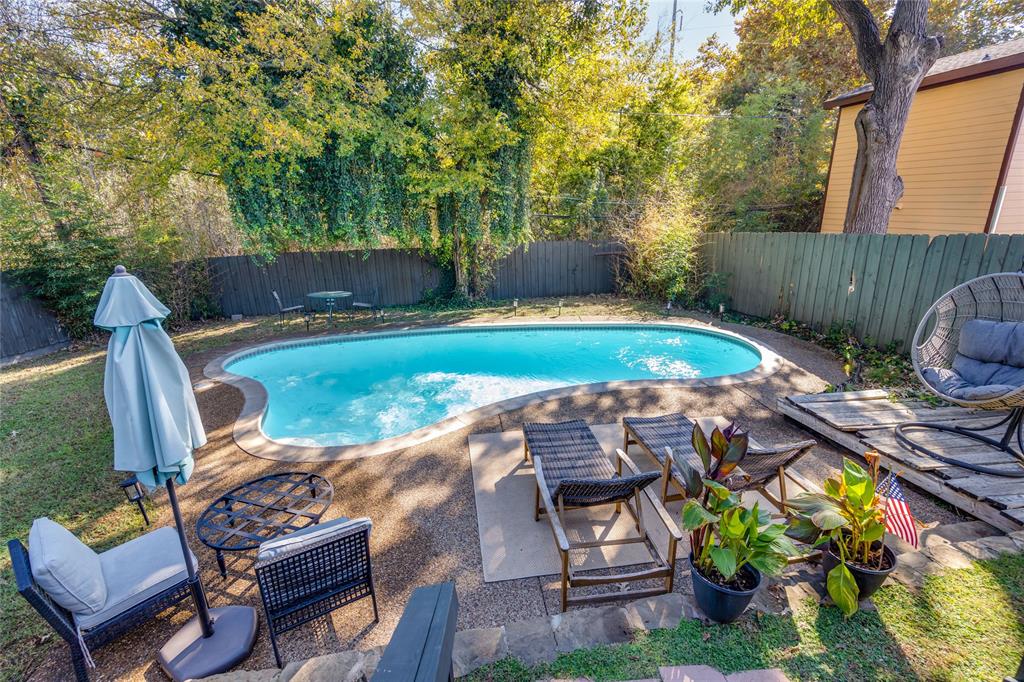 Eltivoli Place - Residential