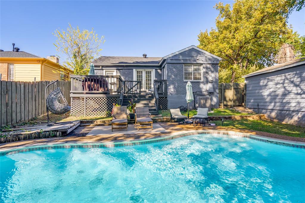 Eltivoli Place - Residential