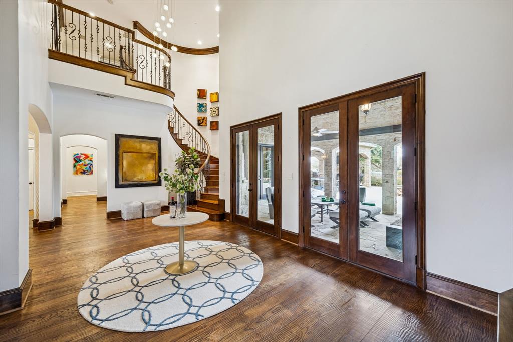 912 Silverton Street