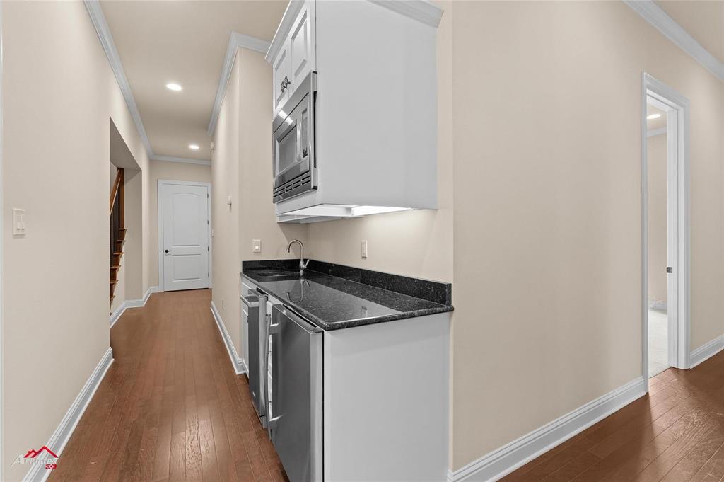 Lake Pointe Place - Residential