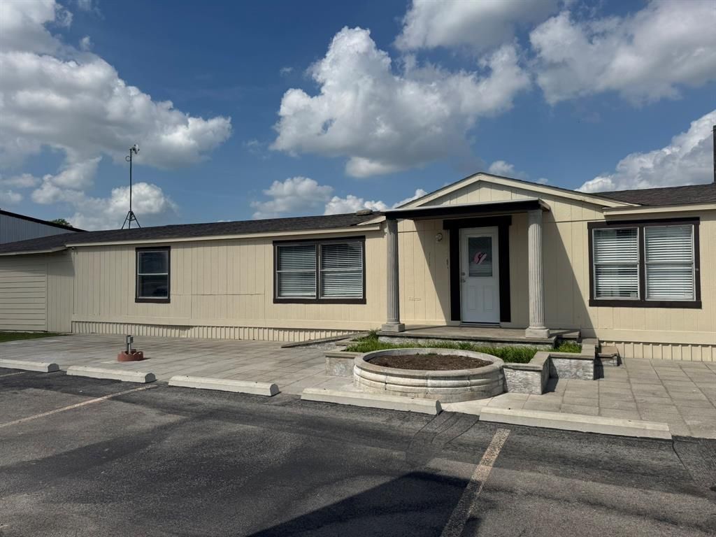 Photo of 3001 E Hwy 199 #105, Springtown, TX 76082 (MLS # 21268689)