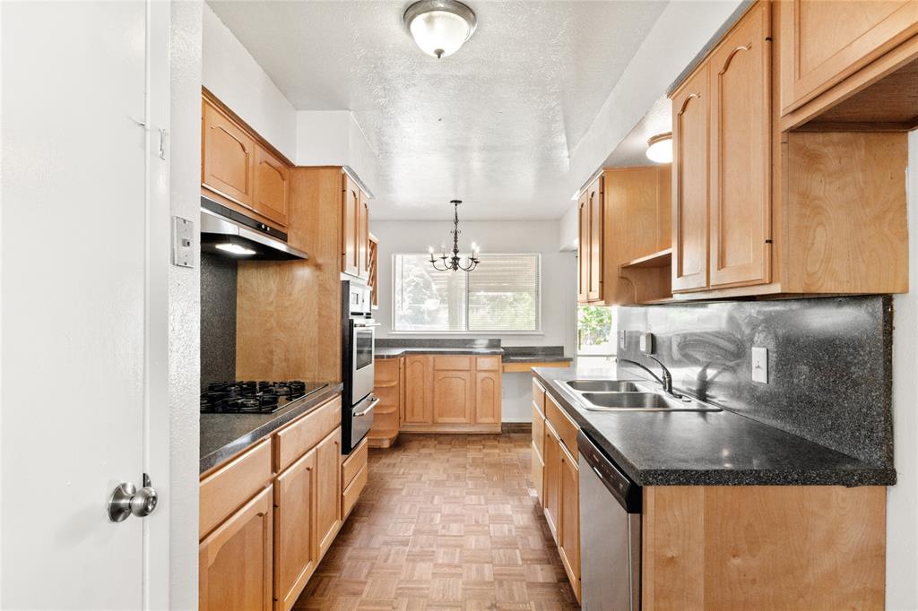 Broadmoor - Residential