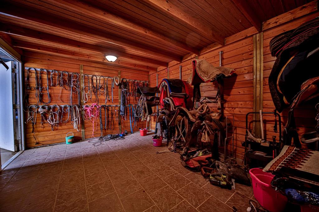 ABST 555 TR 32A,32B W O MERRIWETHER - Farm