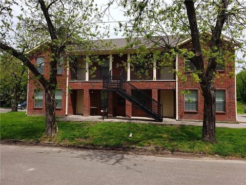 Photo of 1618 Bois D Arc Street #102, Commerce, TX 75428 (MLS # 21282555)