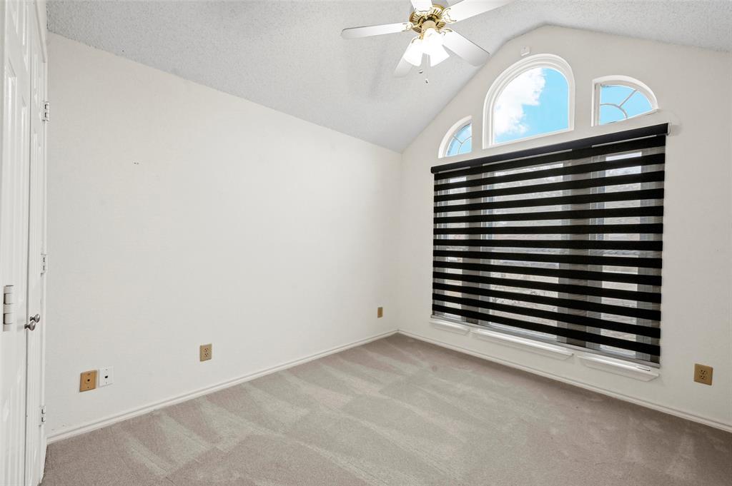 Carrollton, Texas 75010, United States, 3 Bedrooms Bedrooms, ,2 BathroomsBathrooms,Residential,Pending,5821