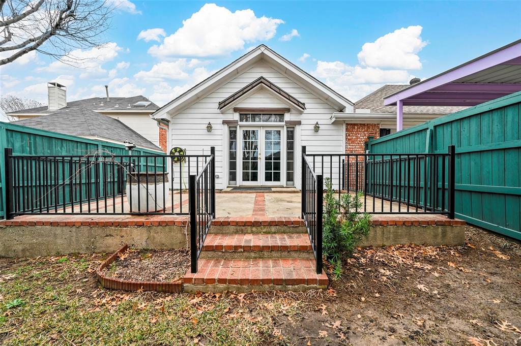 Carrollton, Texas 75010, United States, 3 Bedrooms Bedrooms, ,2 BathroomsBathrooms,Residential,Pending,5821