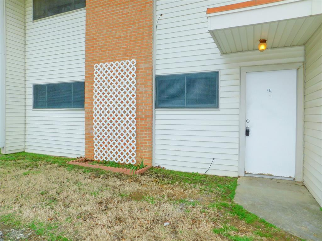 401 Betchan Street 4A