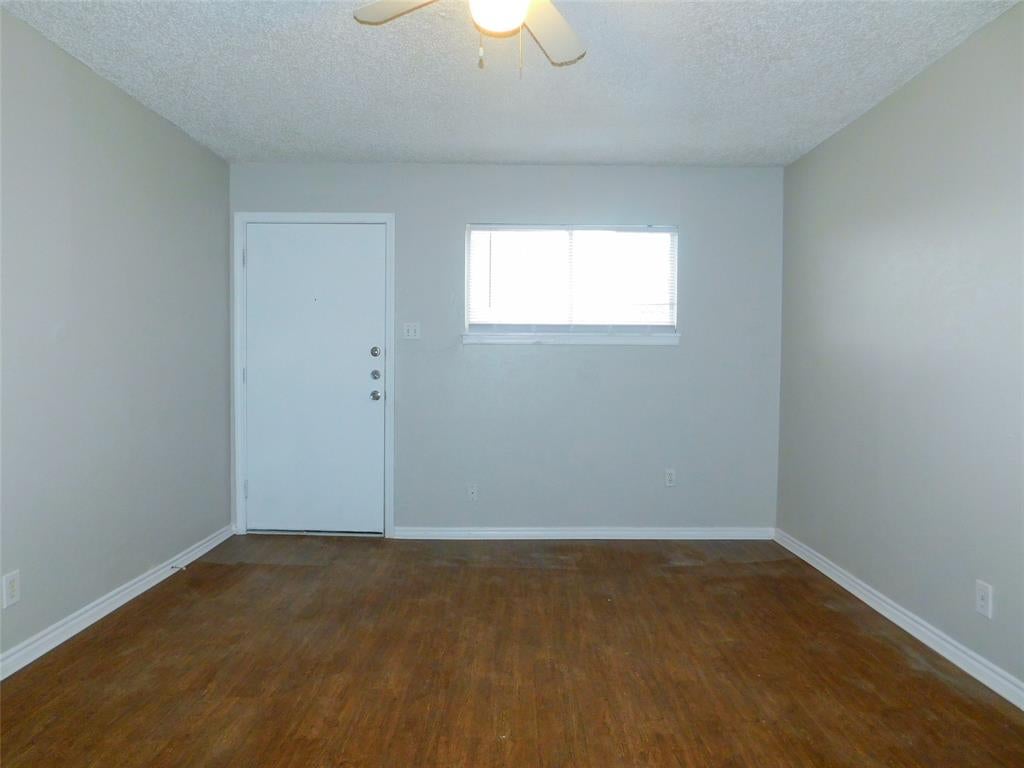 401 Betchan Street 4A
