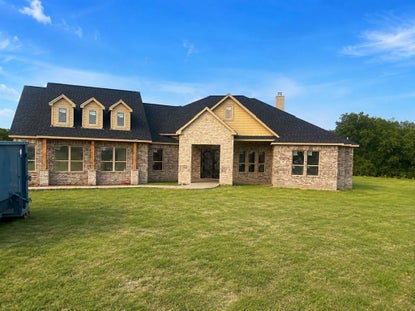 69 Luther Ln – Investment Home