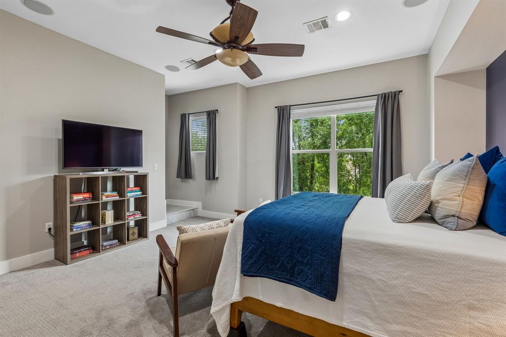 Lewis Court Twnhms - Residential