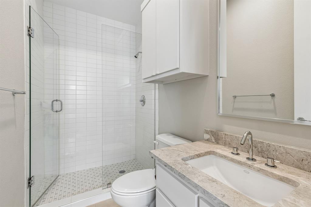 Lewis Court Twnhms - Residential