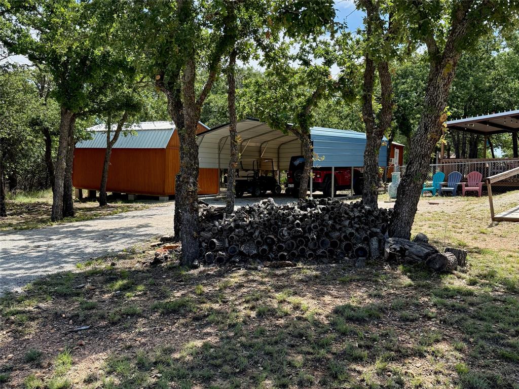 2037 Hillcrest Drive