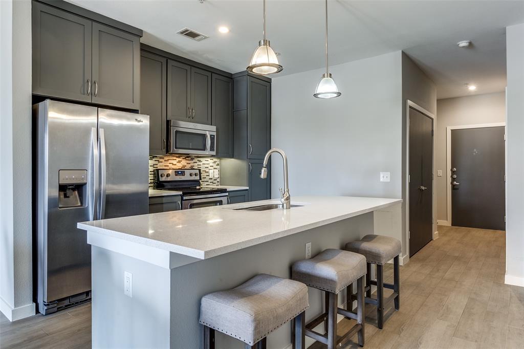 5609 SMU Boulevard 405