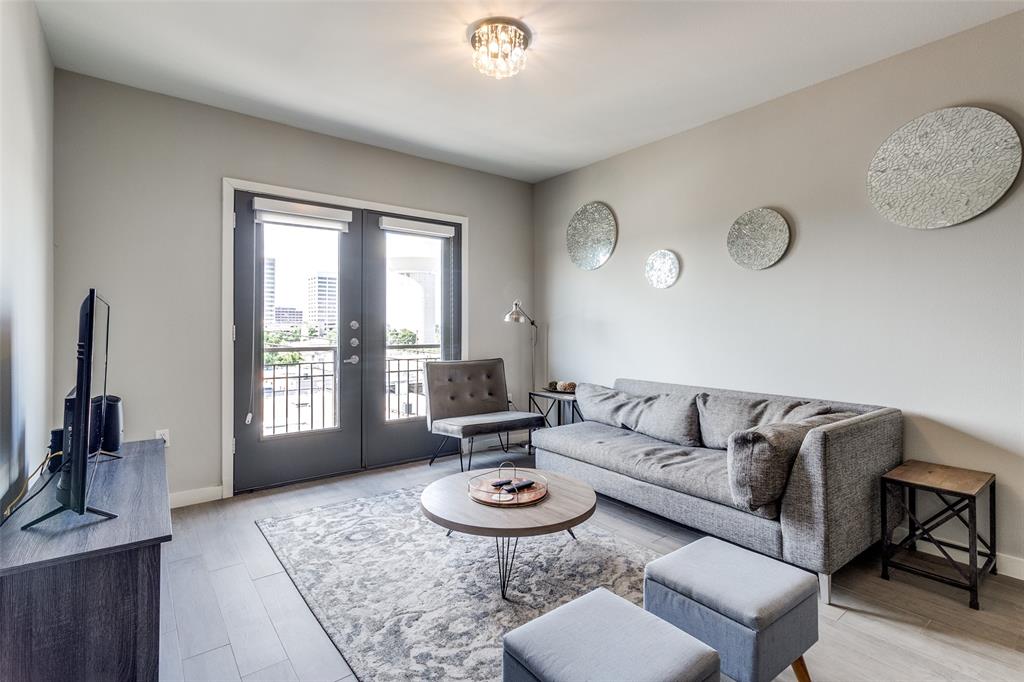 5609 SMU Boulevard 405