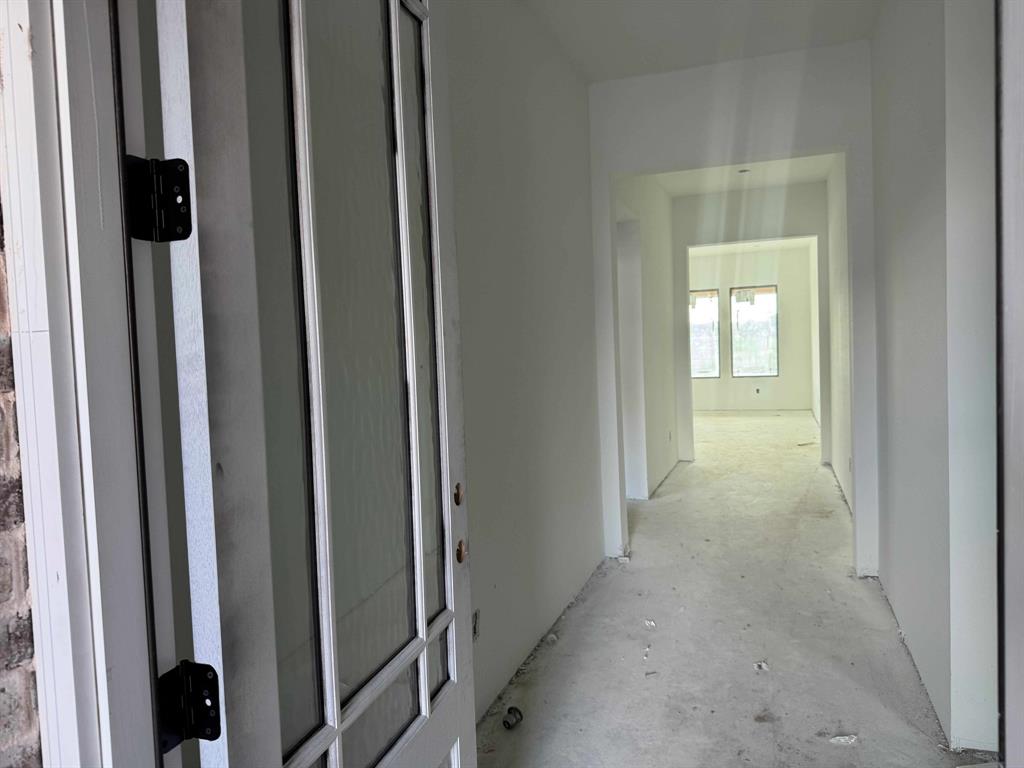 752 Waterhouse Lake Drive