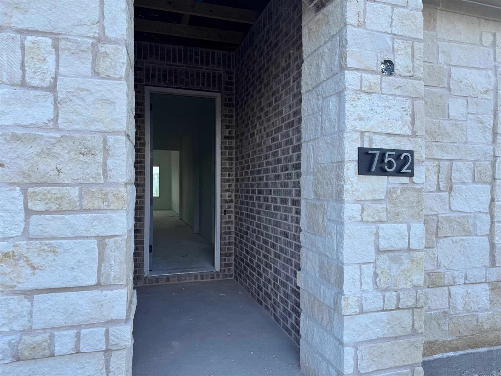 752 Waterhouse Lake Drive
