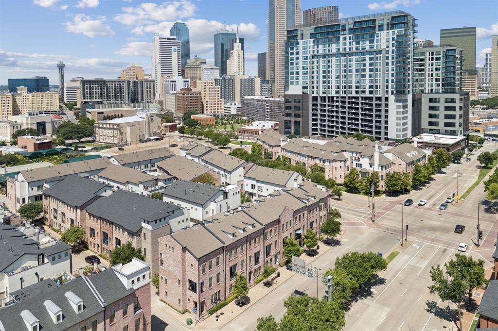 Intown Homes Farmers Market - Residential