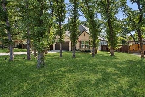 A home in Azle