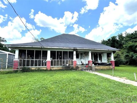 5829 Highway 9 Summerfield LA 71079