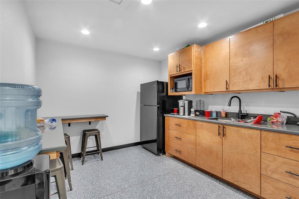 Pk Lake - Commercial Sale