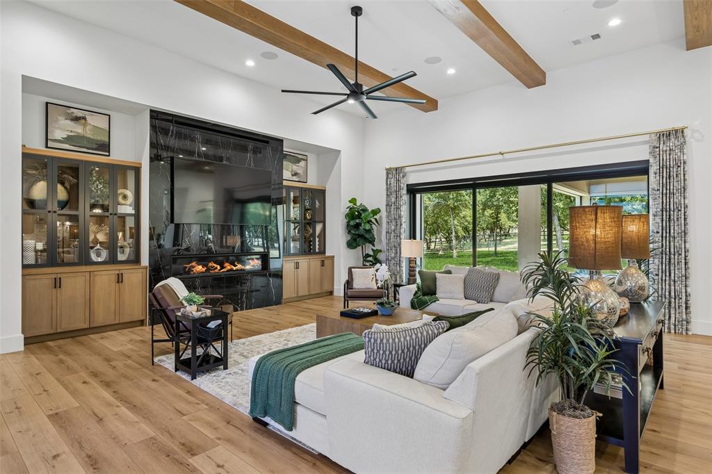 901 Hat Creek Court