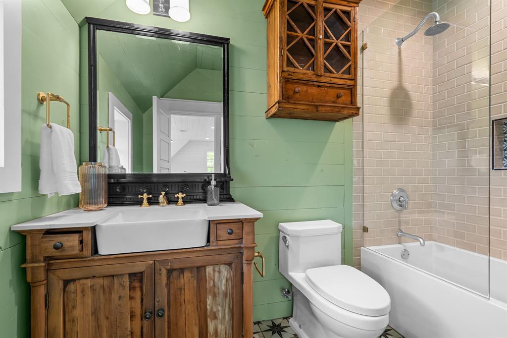 Country Club Estates 1 - Residential