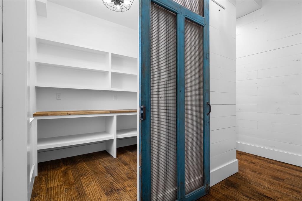 Country Club Estates 1 - Residential