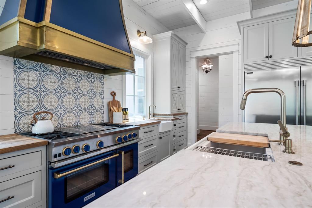 Country Club Estates 1 - Residential