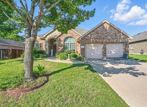 3015 Summerview Drive Grand Prairie TX 75052