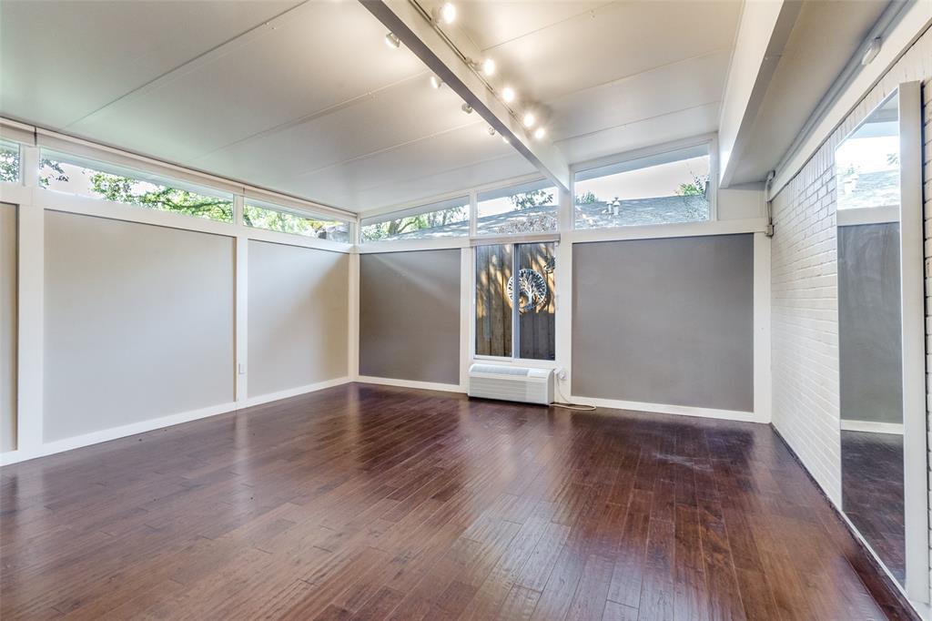 University Terrace - Residential