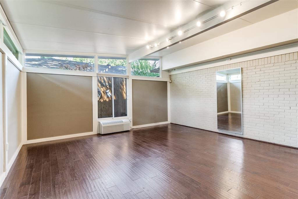 University Terrace - Residential