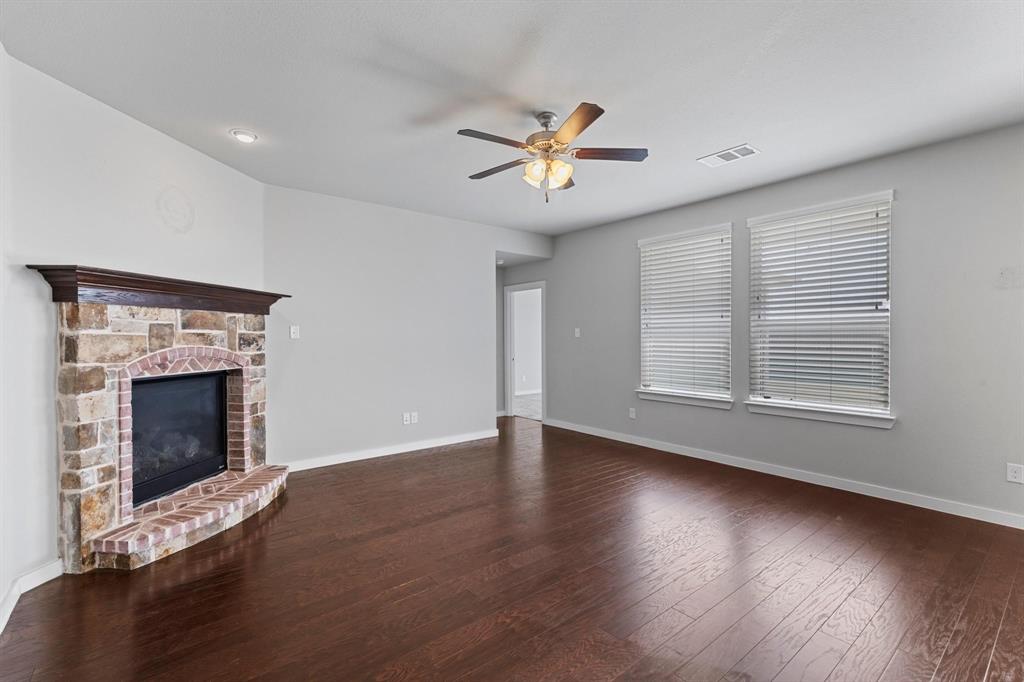 1912 Spoonbill Drive