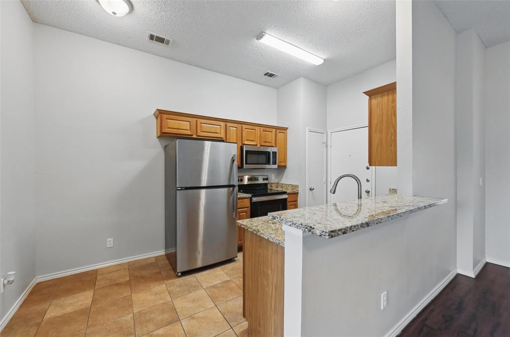 1412 Mockingbird Lane