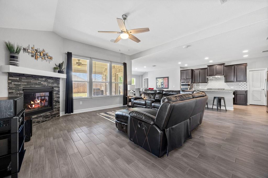 3729 Holley Ridge Way