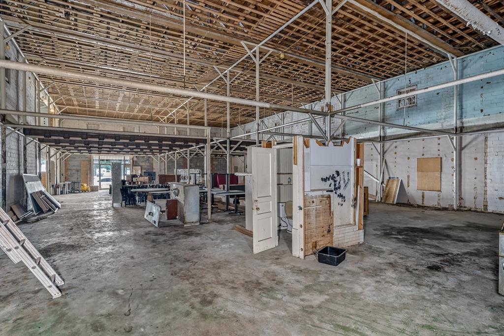 Orig Town - Commercial Sale