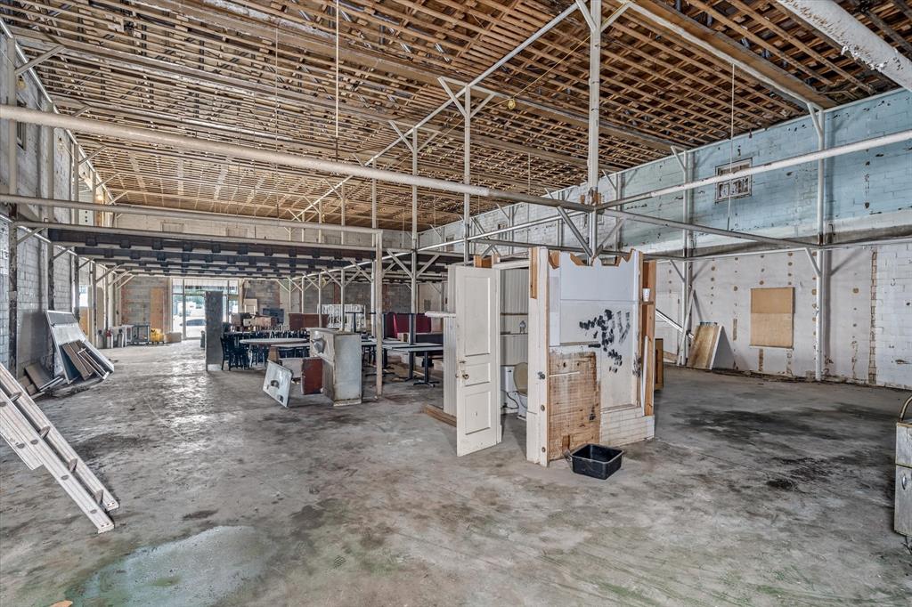 Orig Town - Commercial Sale