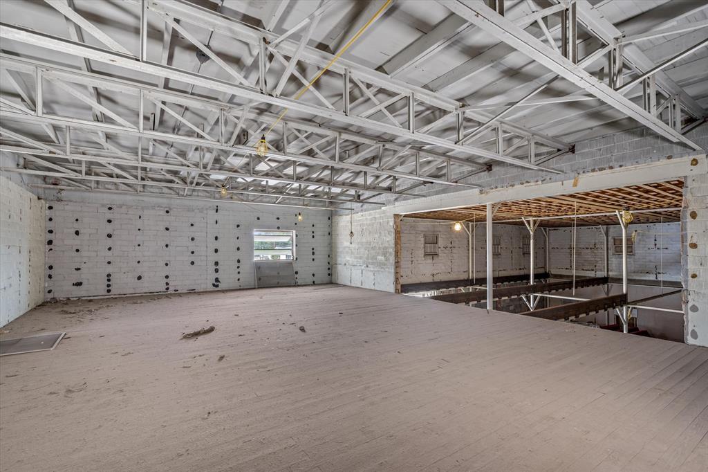 Orig Town - Commercial Sale