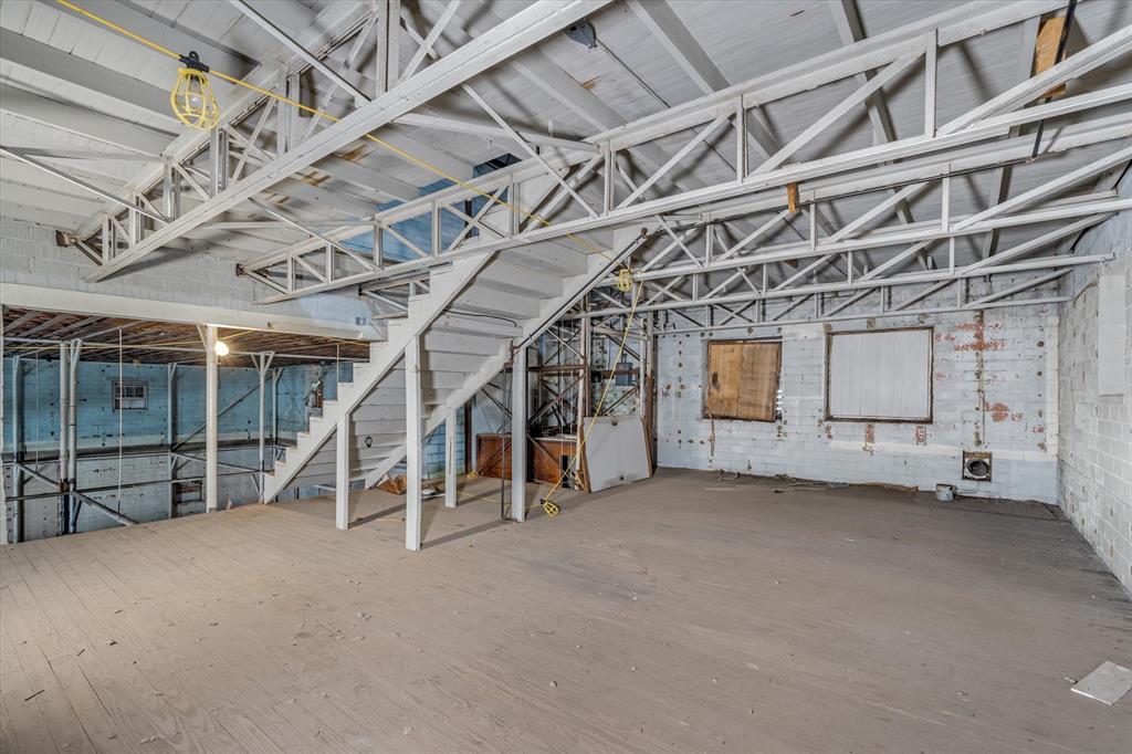 Orig Town - Commercial Sale