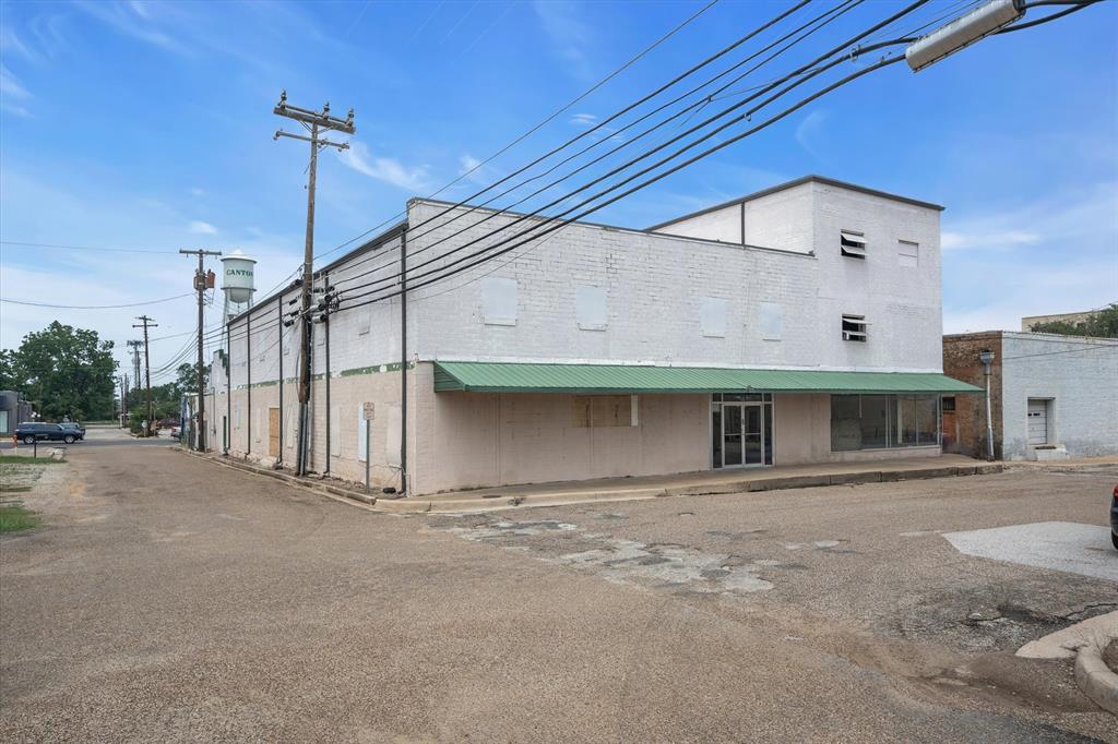 180 W Tyler Street