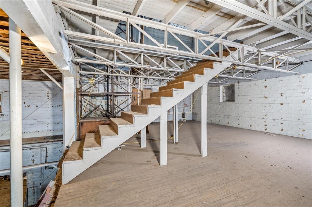 Orig Town - Commercial Sale