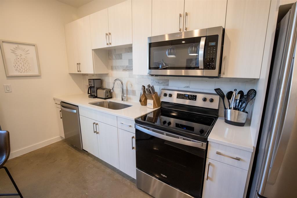 Bishop Highline #3 Add Ph 2 - Residential Lease