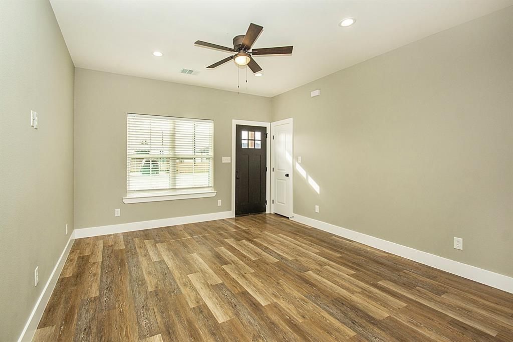 Photo of 20492 US Hwy 377 #C, Whitesboro, TX 76273 (MLS # 21308534)