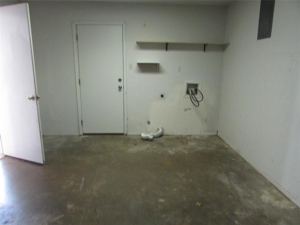 Tripp #3 Ennis - Residential