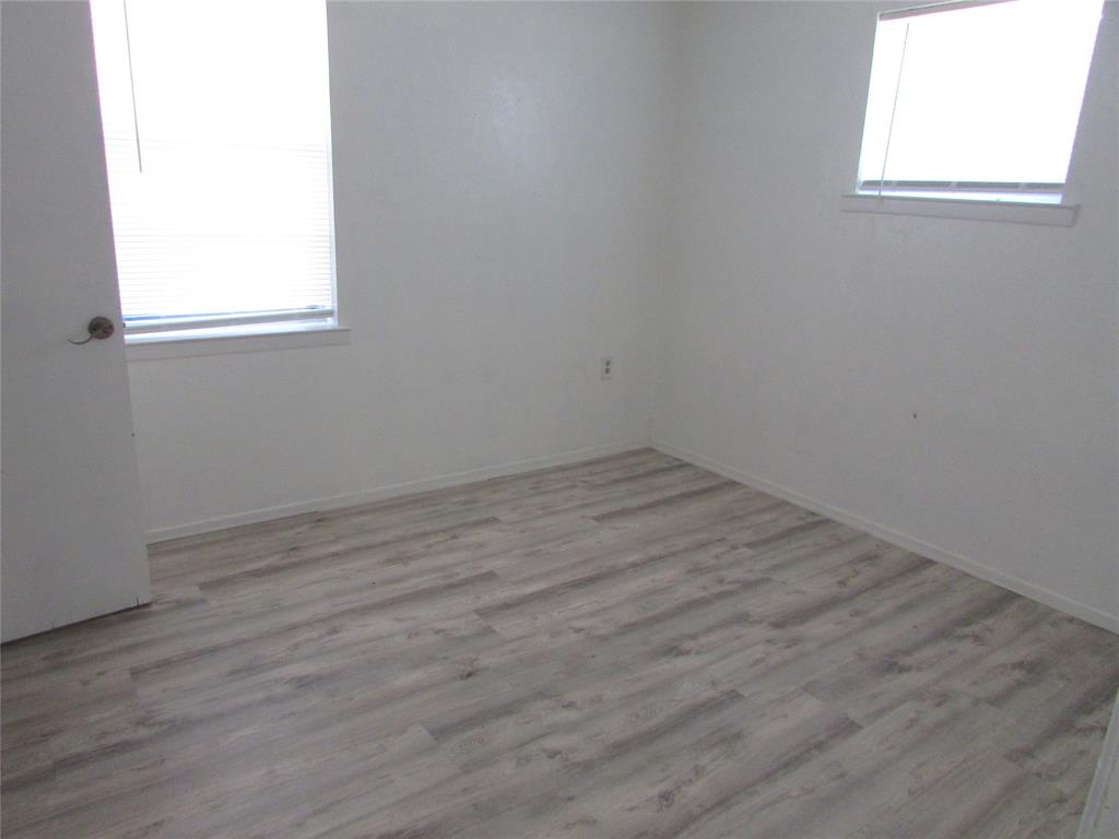 Tripp #3 Ennis - Residential