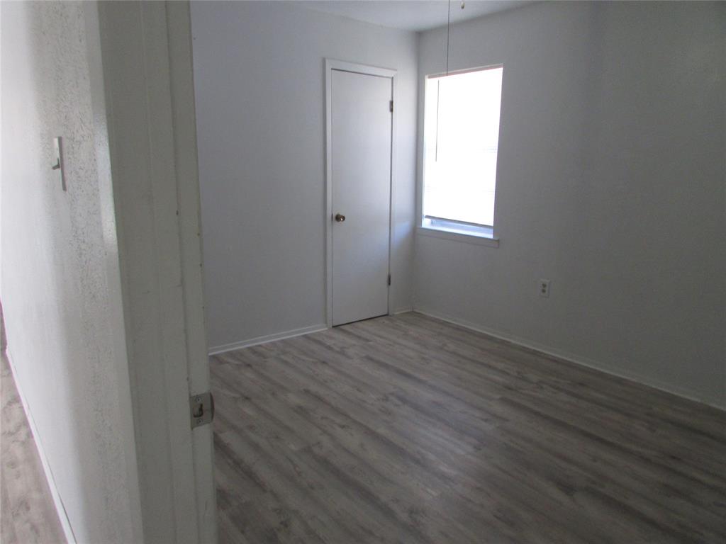 Tripp #3 Ennis - Residential