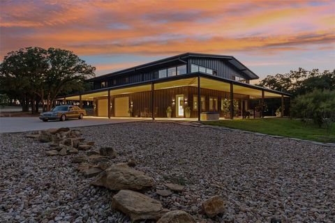 5556 County Road 406 Grandview TX 76050