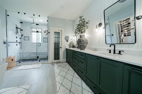 Tiny photo for 5517 Longview Street, Dallas, TX 75206 (MLS # 21083621)