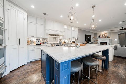 Tiny photo for 5517 Longview Street, Dallas, TX 75206 (MLS # 21083621)