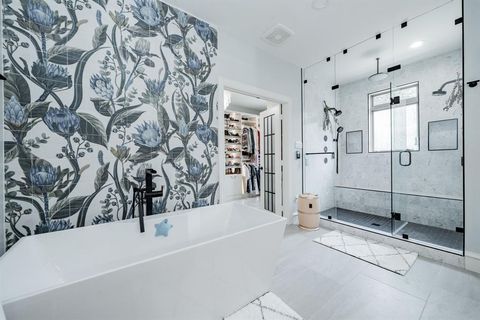 Tiny photo for 5517 Longview Street, Dallas, TX 75206 (MLS # 21083621)